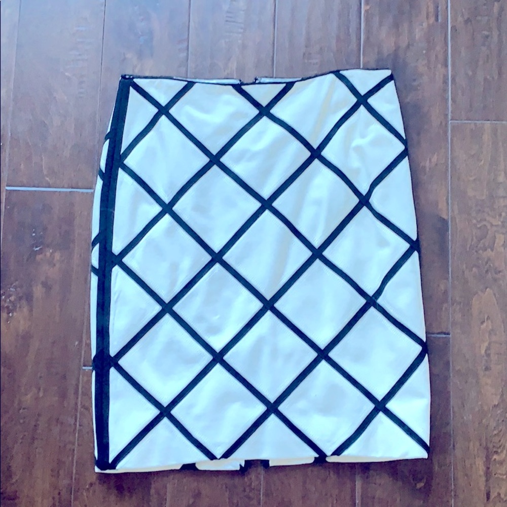 White House Black Market Skirt